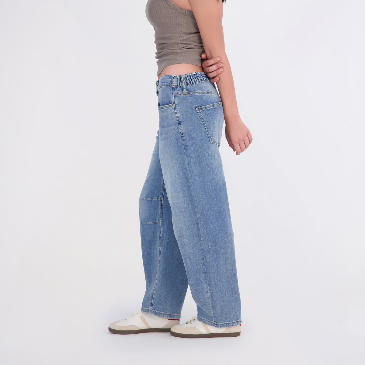 Project Indigo Women's Back Elastic Barrel Jeans