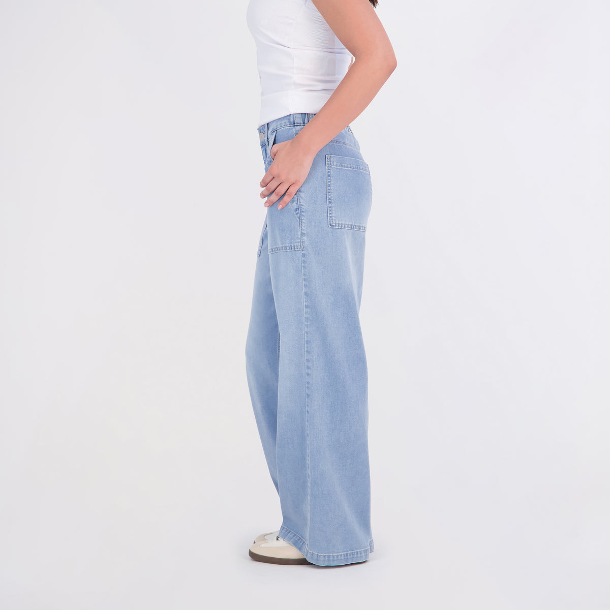 Project Indigo Women's Porkchop Pocket Back Elastic Trouser
