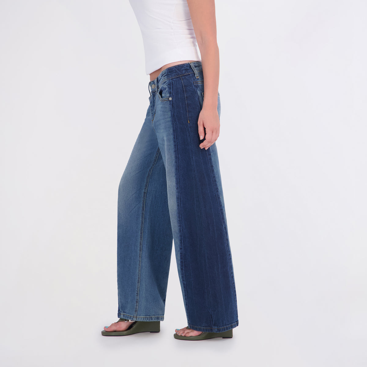 State of Indigo Women's Two Tone Barrel Jeans